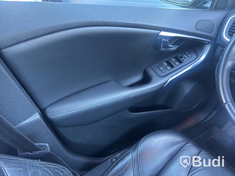 Volvo V40 D2 -2013