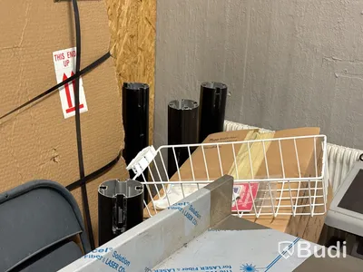 Komplett uteservering med staket/inhängnad, bord & stolar