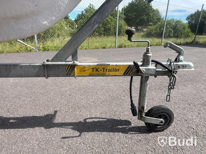 Motorbåt 4.65m med Mercury 4hk och båtkärra