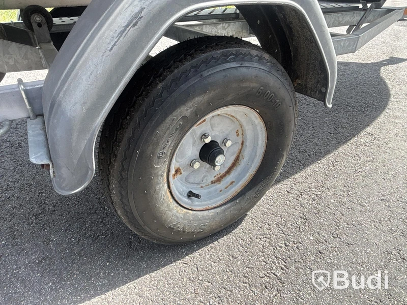 Motorbåt 4.65m med Mercury 4hk och båtkärra