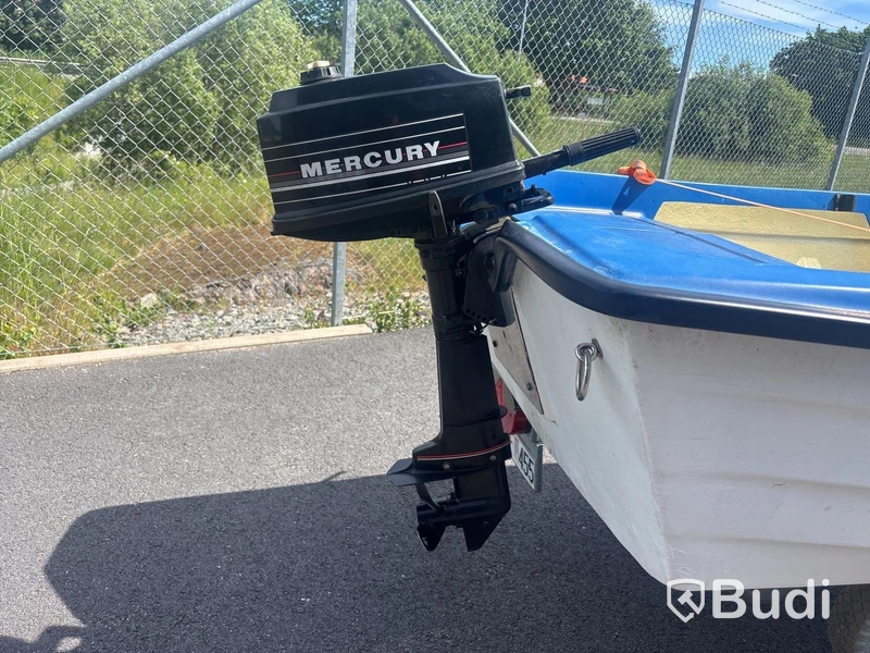 Motorbåt 4.65m med Mercury 4hk och båtkärra