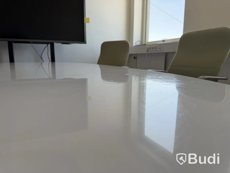Conference table, 8 conference chairs, Avarte, Yrjö Kukkapuro, light green and cerise/purple, air bubbles in the tabletop