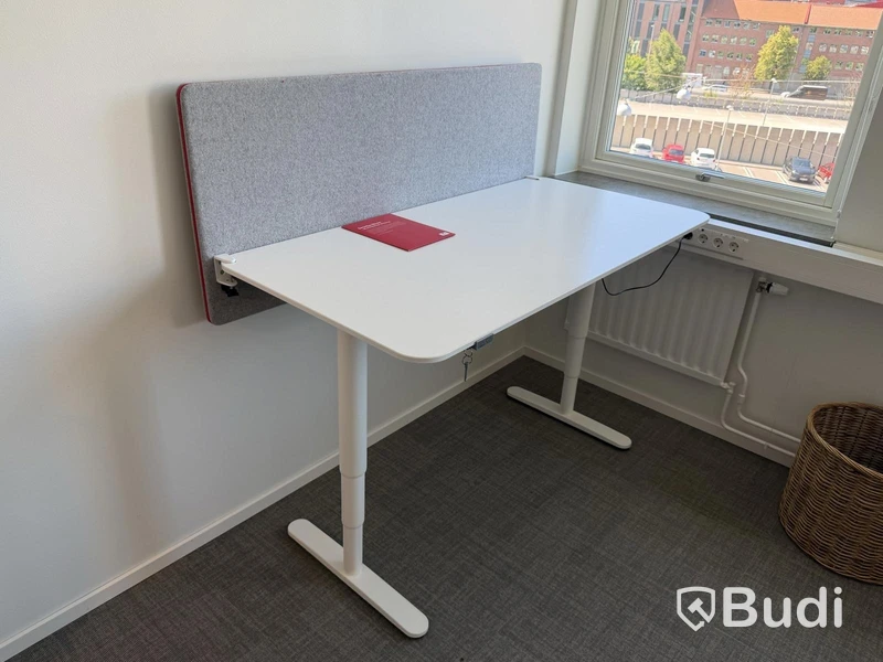 IKEA height-adjustable desk, 160 x 80 cm, with sound-absorbing screen