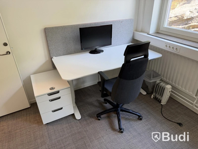 Office workstation, electrically height-adjustable desk, office chair, monitor, drawer unit, sound-absorbing desk screen, wastepaper bin, oil-filled radiator