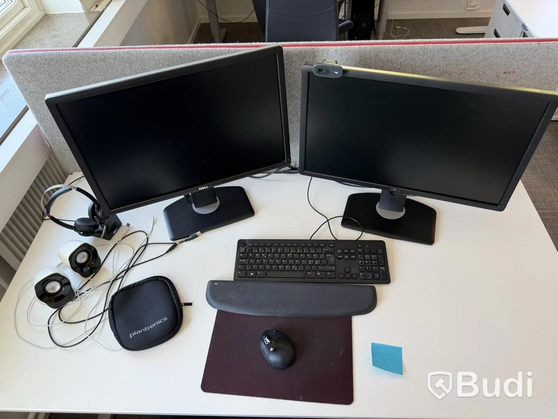 3 electric height-adjustable desks, 2 drawer units, monitors and accessories
