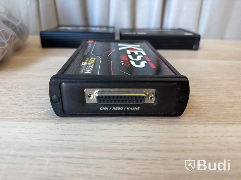 Tuningverktyg Kess V2 Master med diverse kablage