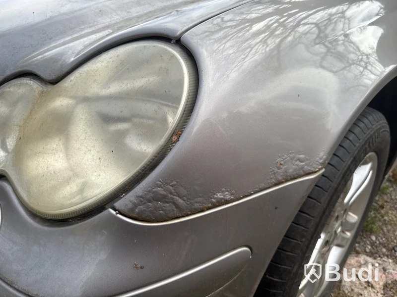 MERCEDES-BENZ C 180 KOMP -05 (27000km) Renoveringsobjekt