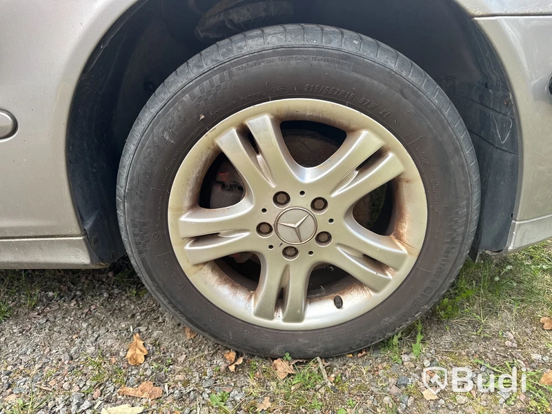MERCEDES-BENZ C 180 KOMP -05 (27000km) Renoveringsobjekt