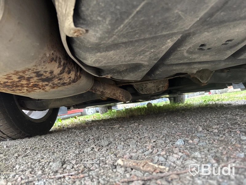 MERCEDES-BENZ C 180 KOMP -05 (27000km) Renoveringsobjekt
