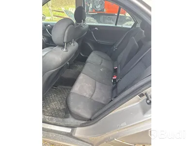 MERCEDES-BENZ C 180 KOMP -05 (27000km) Renoveringsobjekt