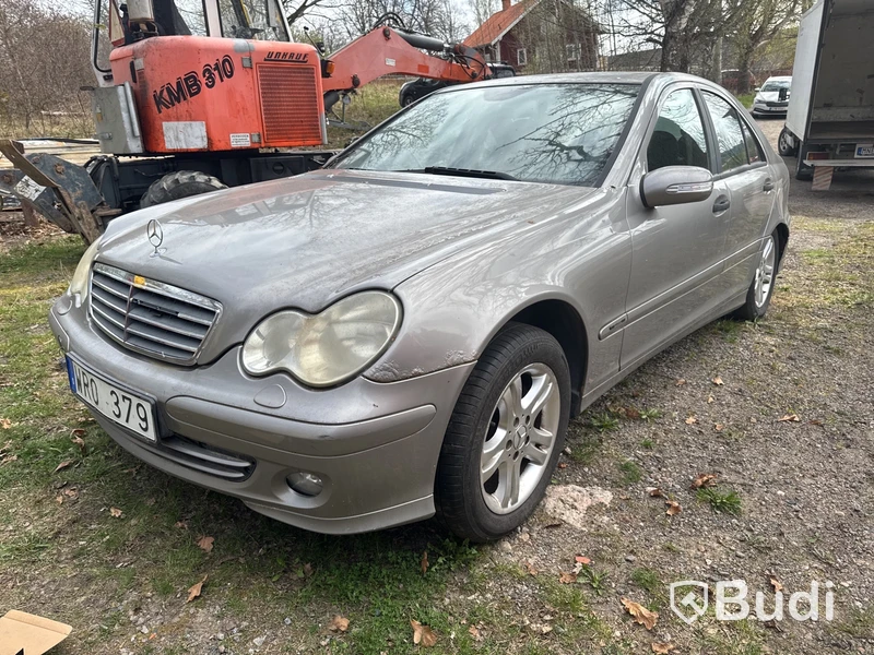 MERCEDES-BENZ C 180 KOMP -05 (27000km) Renoveringsobjekt