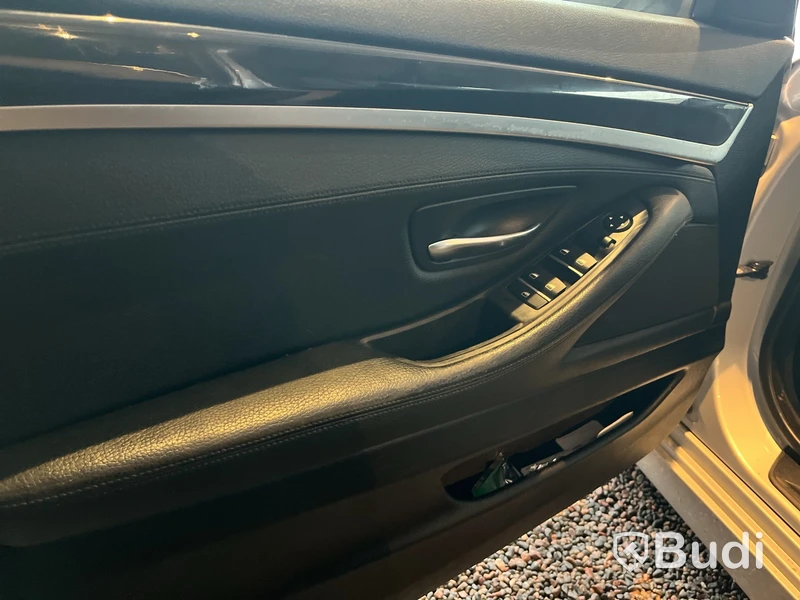 BMW 520D Touring Steptronic, 190hk -2015 | DIESEL