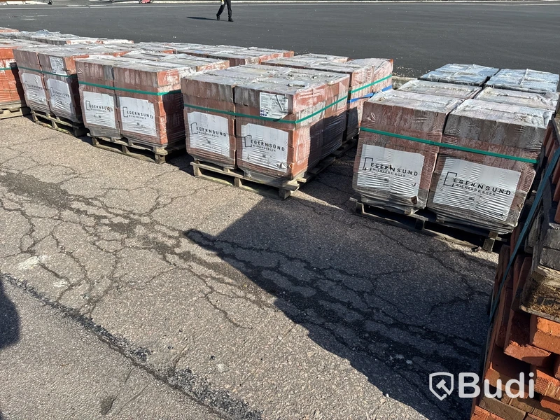130 kvm massivt fasadtegel, Wienerberger - Packhustegl + 25 kvm Wienerberger Onyx
