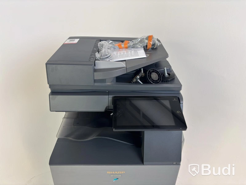 Multifunktionsskrivare Sharp BP-50C26, med extra pappersfack