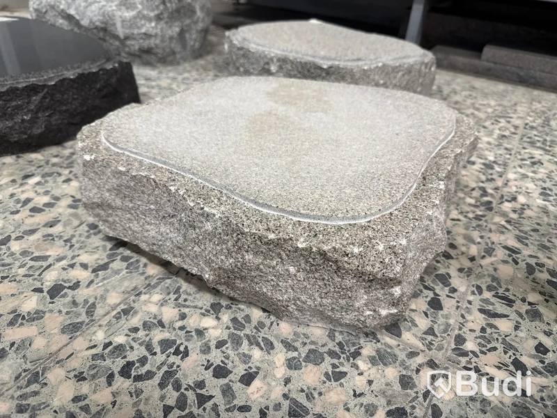 Gravsten | 40x37x10 cm