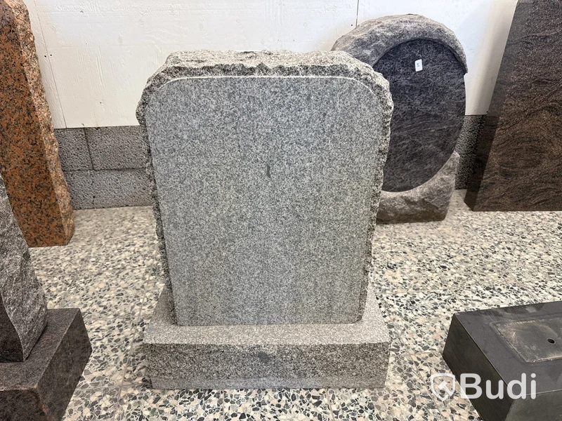 Gravsten | 48x15x76 cm