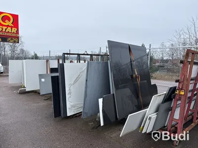 Parti bänkskivor av natursten & komposit