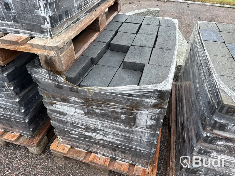 Stort parti marksten, skiffer, gatsten, gravstensmaterial etc.