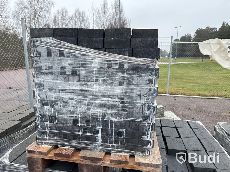 Stort parti marksten, skiffer, gatsten, gravstensmaterial etc.