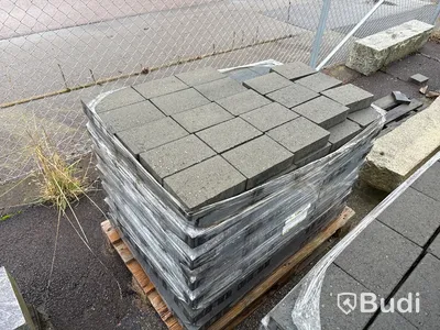 Stort parti marksten, skiffer, gatsten, gravstensmaterial etc.