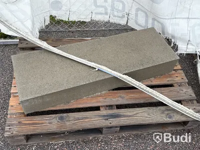Stort parti marksten, skiffer, gatsten, gravstensmaterial etc.
