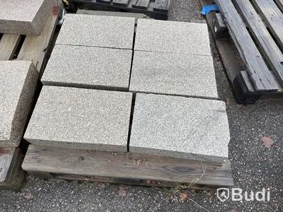 Stort parti marksten, skiffer, gatsten, gravstensmaterial etc.