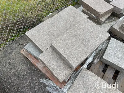 Stort parti marksten, skiffer, gatsten, gravstensmaterial etc.