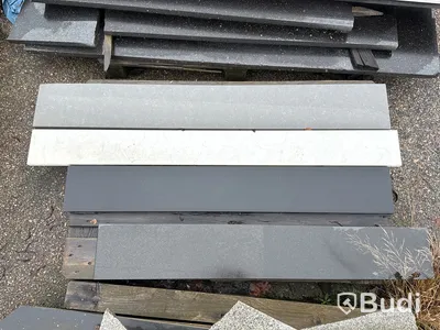 Stort parti marksten, skiffer, gatsten, gravstensmaterial etc.