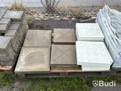 Stort parti marksten, skiffer, gatsten, gravstensmaterial etc.