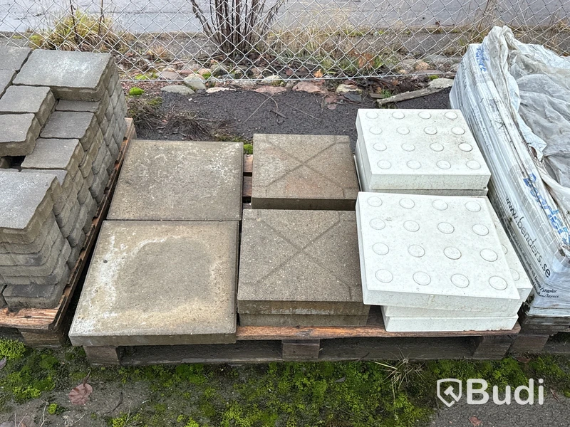 Stort parti marksten, skiffer, gatsten, gravstensmaterial etc.
