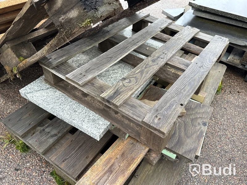 Stort parti marksten, skiffer, gatsten, gravstensmaterial etc.