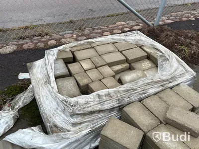 Stort parti marksten, skiffer, gatsten, gravstensmaterial etc.