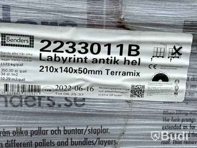Stort parti marksten, skiffer, gatsten, gravstensmaterial etc.