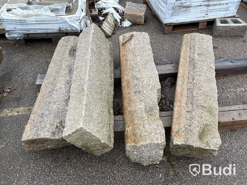 Stort parti marksten, skiffer, gatsten, gravstensmaterial etc.