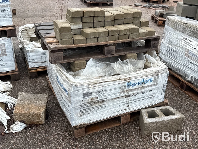 Stort parti marksten, skiffer, gatsten, gravstensmaterial etc.