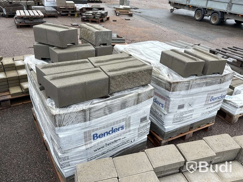 Stort parti marksten, skiffer, gatsten, gravstensmaterial etc.