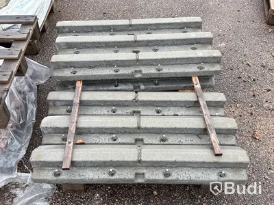 Stort parti marksten, skiffer, gatsten, gravstensmaterial etc.