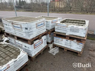 Stort parti marksten, skiffer, gatsten, gravstensmaterial etc.