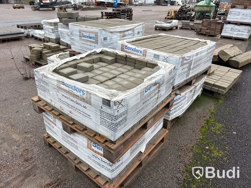 Stort parti marksten, skiffer, gatsten, gravstensmaterial etc.