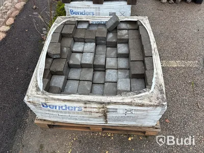 Stort parti marksten, skiffer, gatsten, gravstensmaterial etc.
