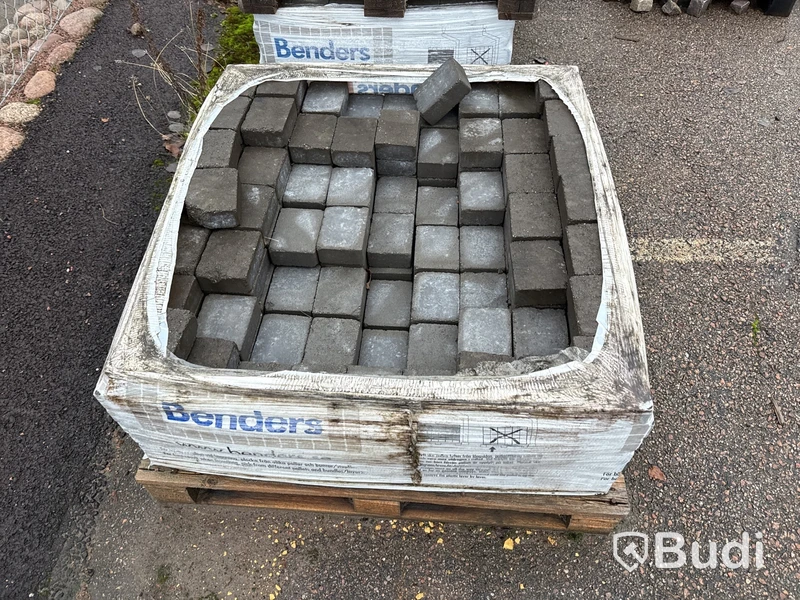 Stort parti marksten, skiffer, gatsten, gravstensmaterial etc.