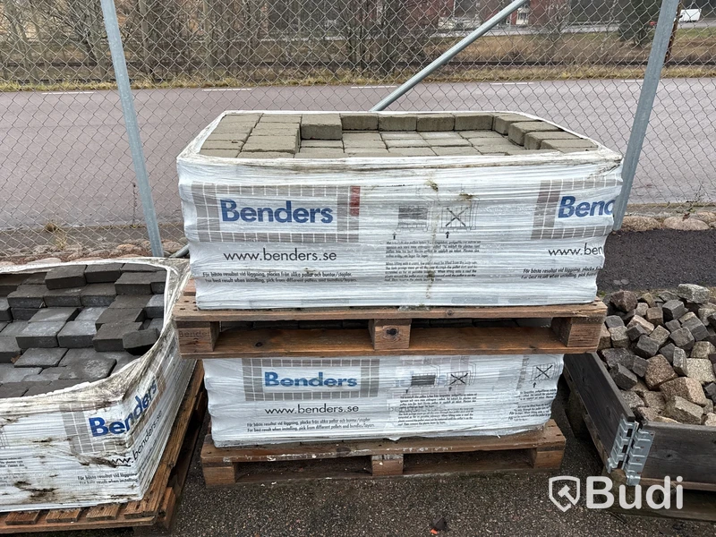 Stort parti marksten, skiffer, gatsten, gravstensmaterial etc.