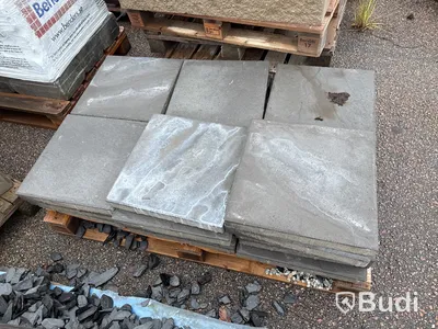 Stort parti marksten, skiffer, gatsten, gravstensmaterial etc.