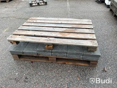 Stort parti marksten, skiffer, gatsten, gravstensmaterial etc.