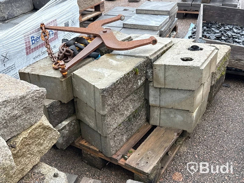 Stort parti marksten, skiffer, gatsten, gravstensmaterial etc.