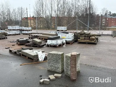 Stort parti marksten, skiffer, gatsten, gravstensmaterial etc.