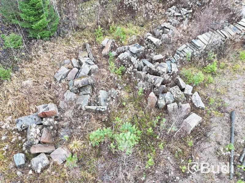 Stort parti marksten, natursten, gatusten & råmaterial till gravstenar