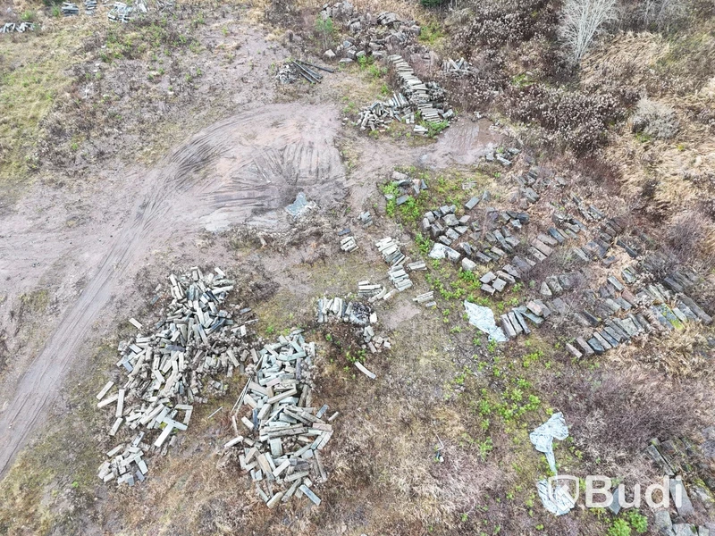Stort parti marksten, natursten, gatusten & råmaterial till gravstenar