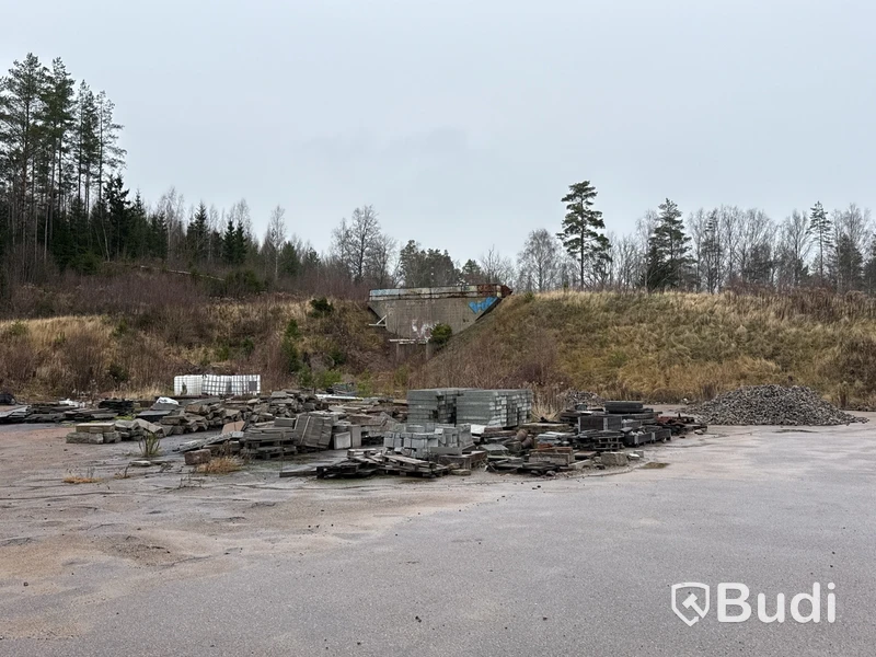 Stort parti marksten, natursten, gatusten & råmaterial till gravstenar