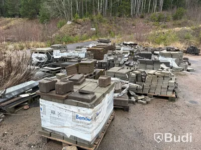Stort parti marksten, natursten, gatusten & råmaterial till gravstenar